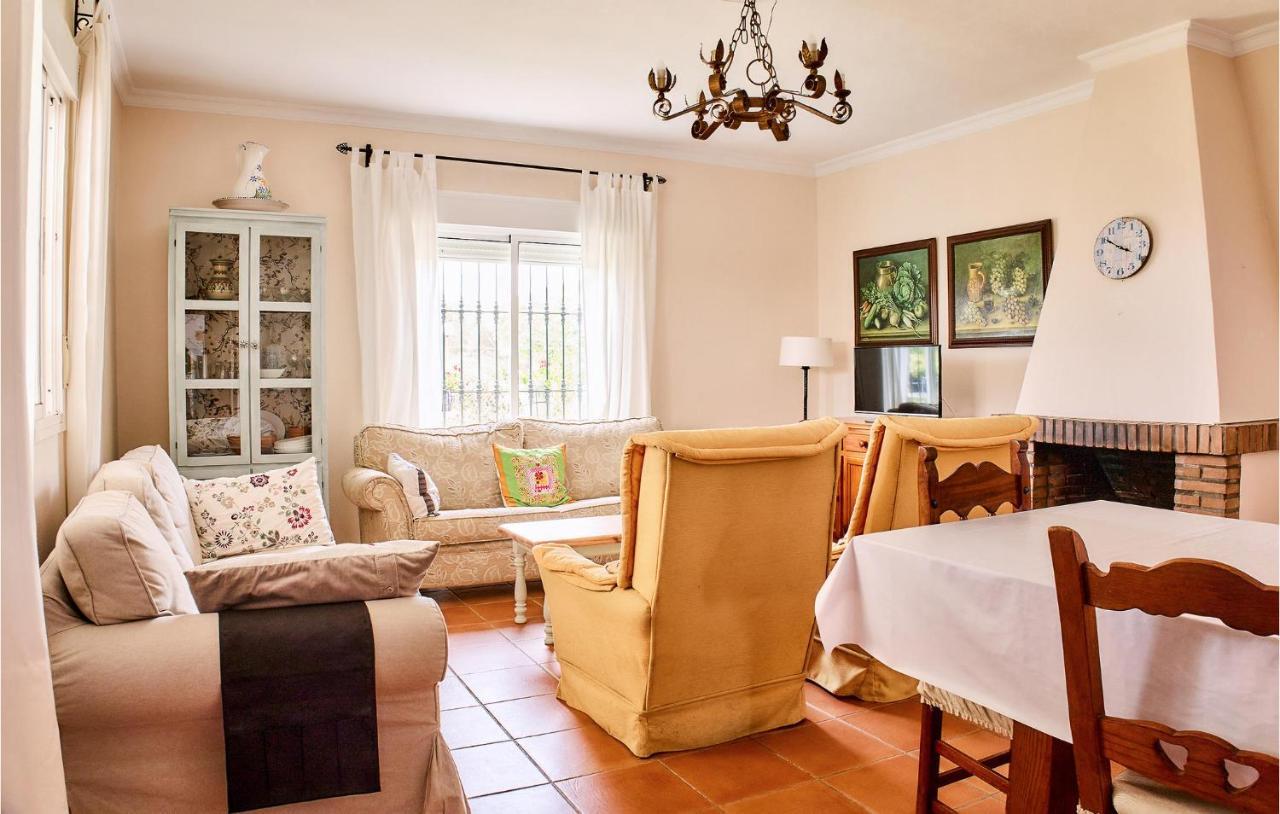 4 Bedroom Beautiful In Holiday home